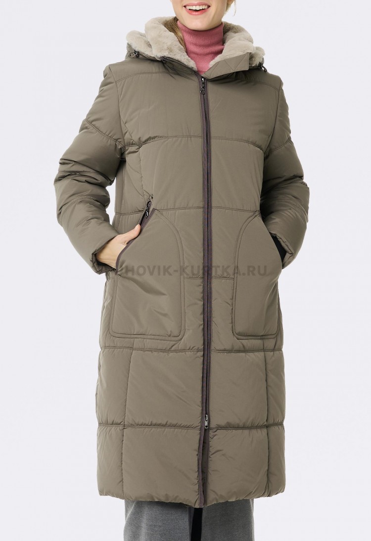 Женское пальто Dixi Coat 4747-121    Артикул 4747-121. Длина спины 105 cм. Наполнитель- Zero down(180гр.) Цвет: 77-34-оливковый. Размеры(EUR) 38,48,50